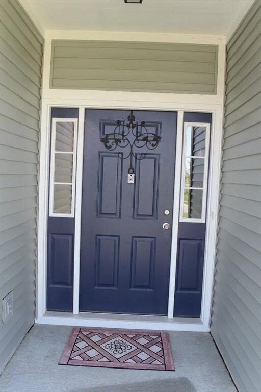 2686 Wildflower Ln, Greenwood, IN 46143 - photo 2