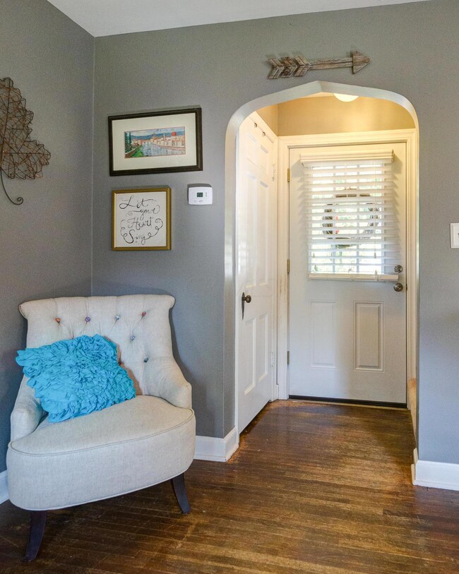 317 E Beechwold Blvd, Columbus, OH 43214 - photo 3