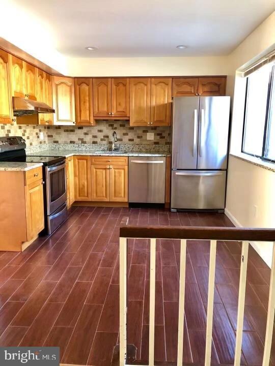 7216 Lasting Light Way, Columbia, MD 21045 - photo 3