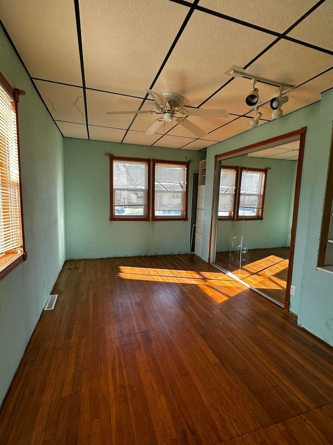 508 N 3rd St, Aberdeen, SD 57401 - photo 7