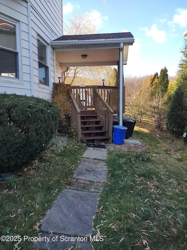 1023 Carmalt St, Scranton, PA 18519 - photo 2