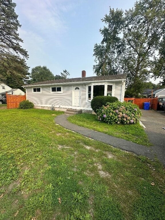 1375 Page Blvd, Springfield, MA 01104 - photo 2