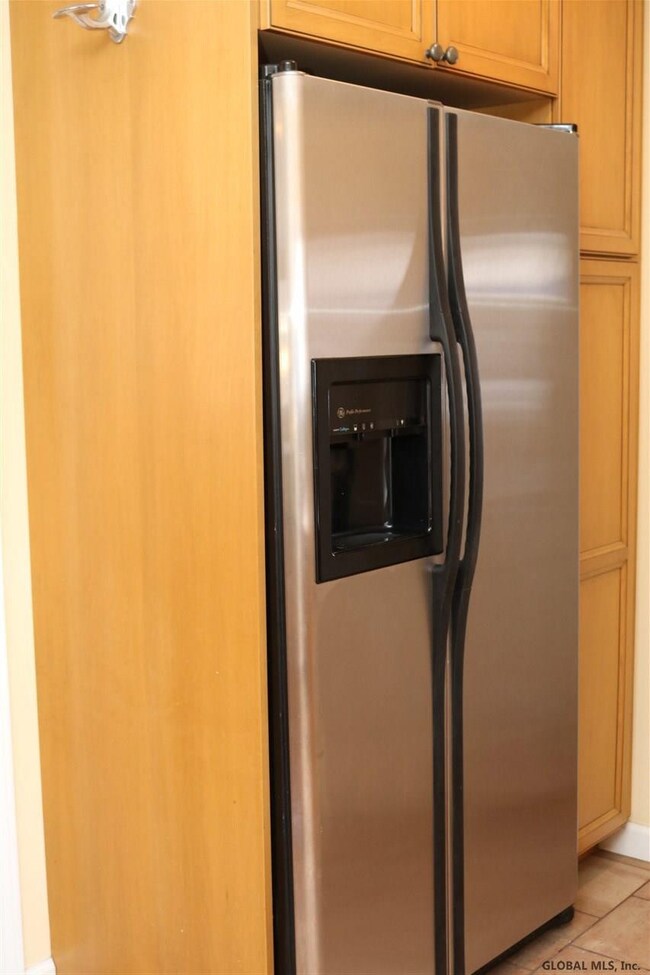 28 Joelson Ct, Albany, NY 12209 - photo 6