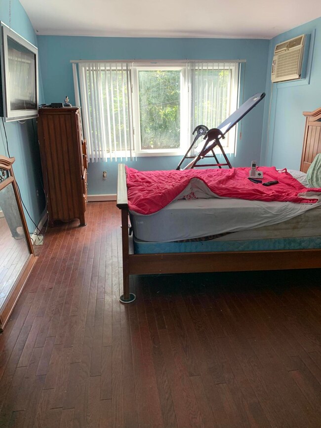 152 Jefferson St, Staten Island, NY 10304 - photo 7