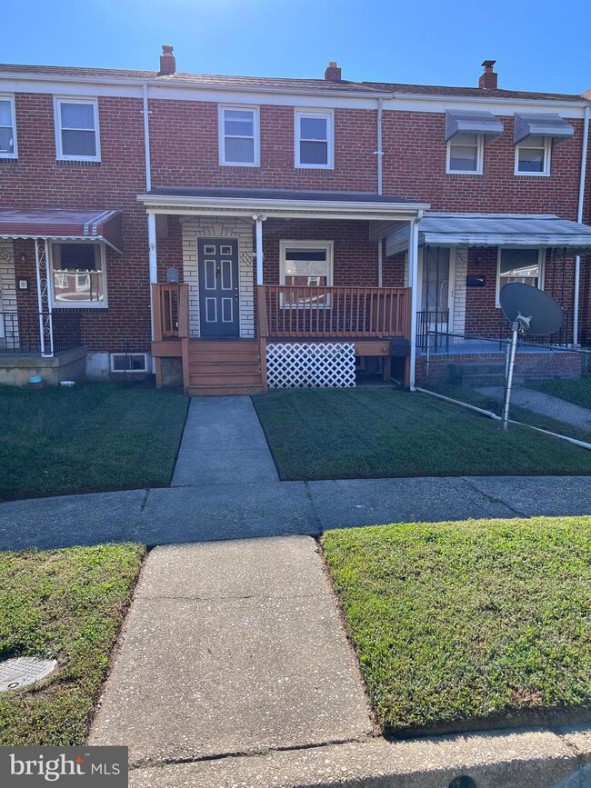 2160 Redthorn Rd, Middle River, MD 21220 - photo 2