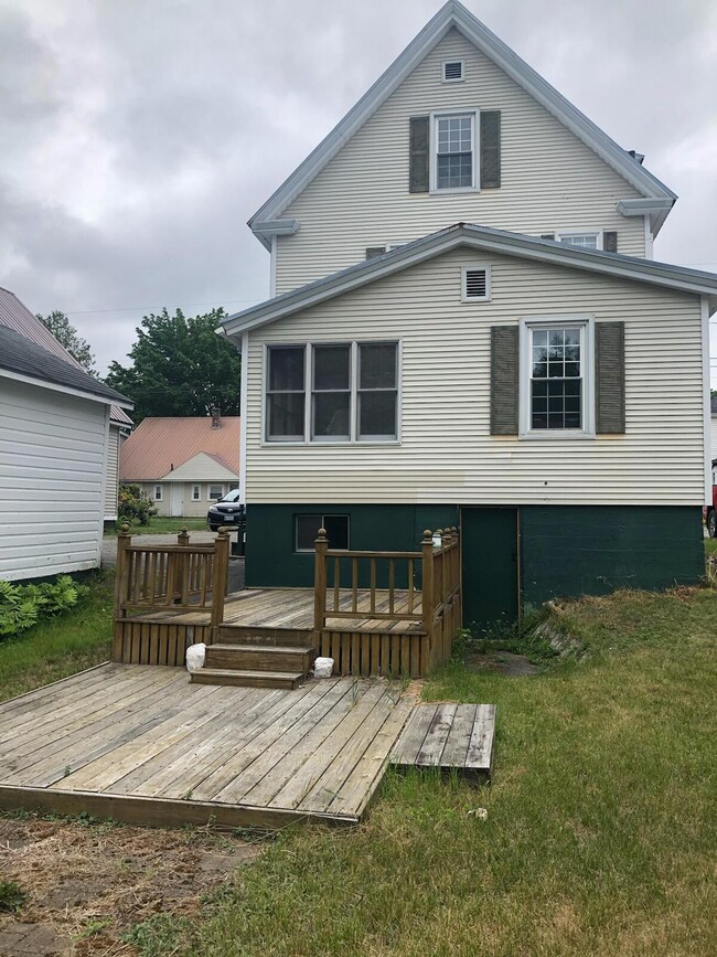 51 State St, Millinocket, ME 04462 - photo 5