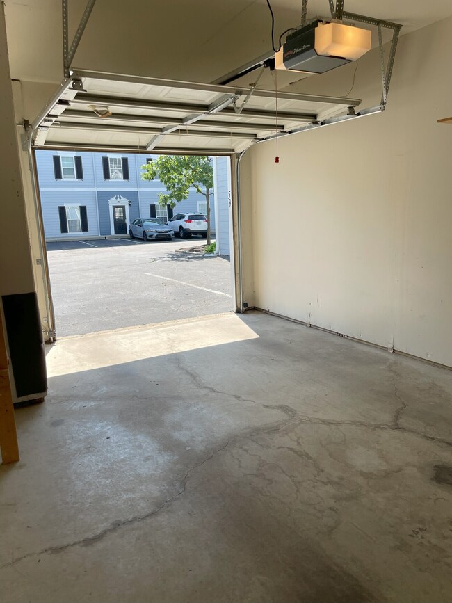 12820 University Crescent unit 1A, Carmel, IN 46032 - photo 4