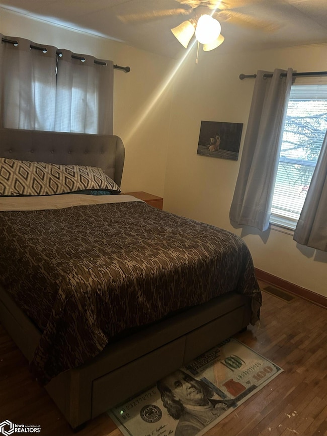 1004 4th Ave E, Oskaloosa, IA 52577 - photo 6