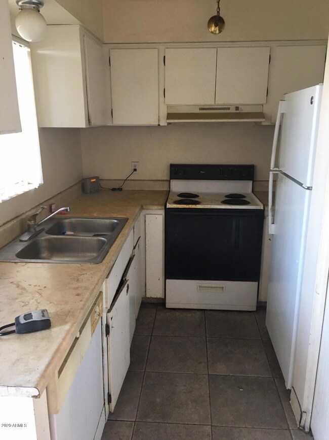 Dunlap kitchen