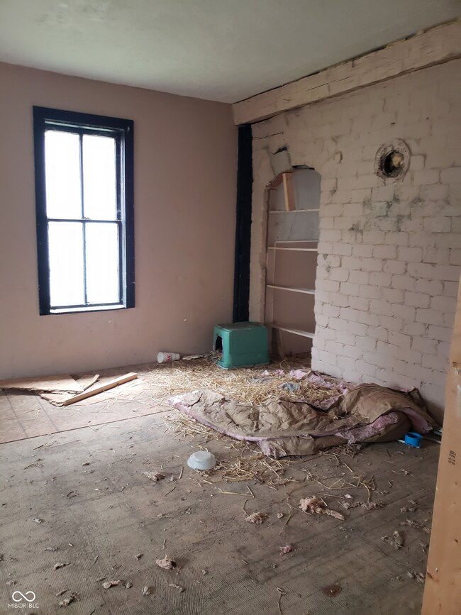 718 W Charles St, Muncie, IN 47305 - photo 3