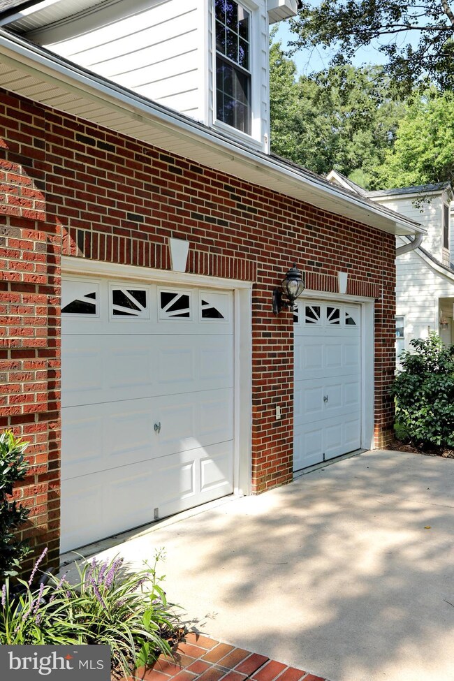 11569 Beacon Hill Ct, Swan Point, MD 20645 - photo 6