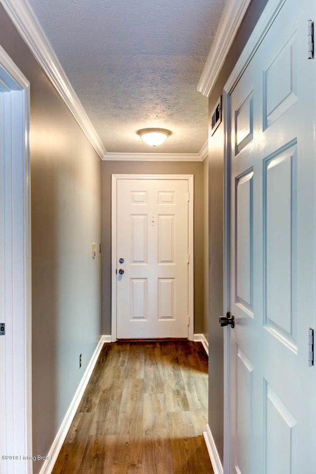 404 Forest Park Rd-5