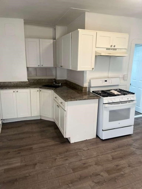 1709 Pleasant St unit 2W, Fall River, MA 02723 - photo 3