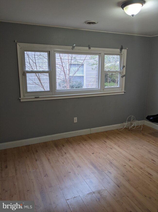 40 Snowflower Ln, Willingboro, NJ 08046 - photo 5