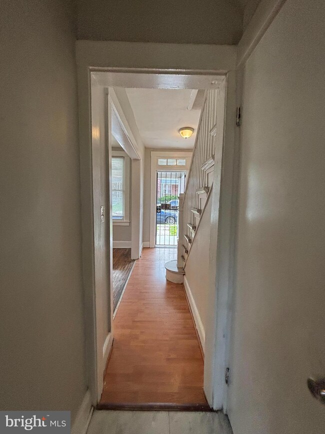 5207 Ready Ave, Baltimore, MD 21212 - photo 2