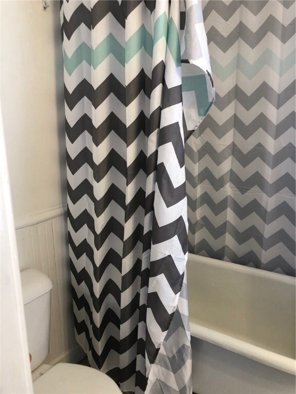 33 Colonial Ave, Cranston, RI 02910 - photo 6