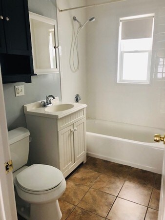 28 Gordon St unit 2, Somerville, MA 02144 - photo 6