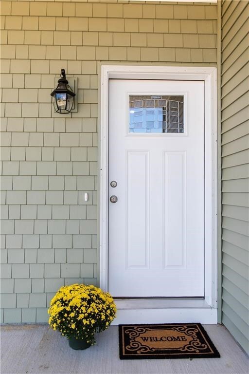 550 Wakefield St unit 5, West Warwick, RI 02893 - photo 2