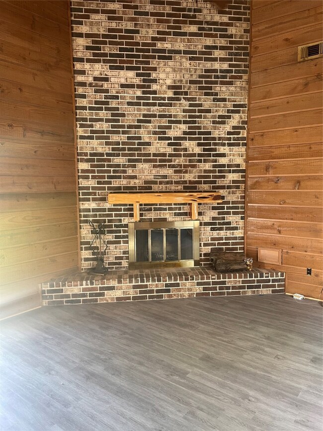 10419 White Clover Dr, Houston, TX 77089 - photo 3