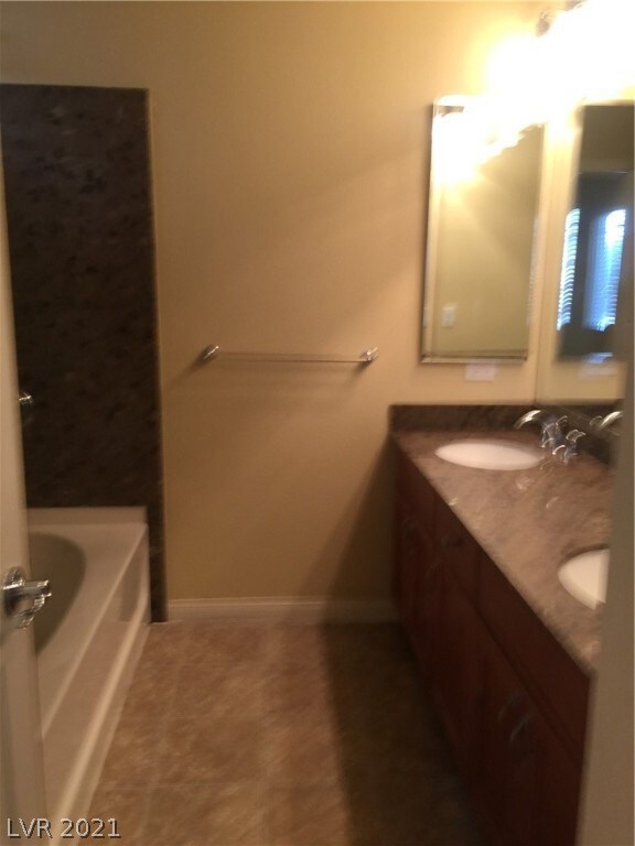 6384 Tamber Bay Rd, Las Vegas, NV 89118 - photo 7