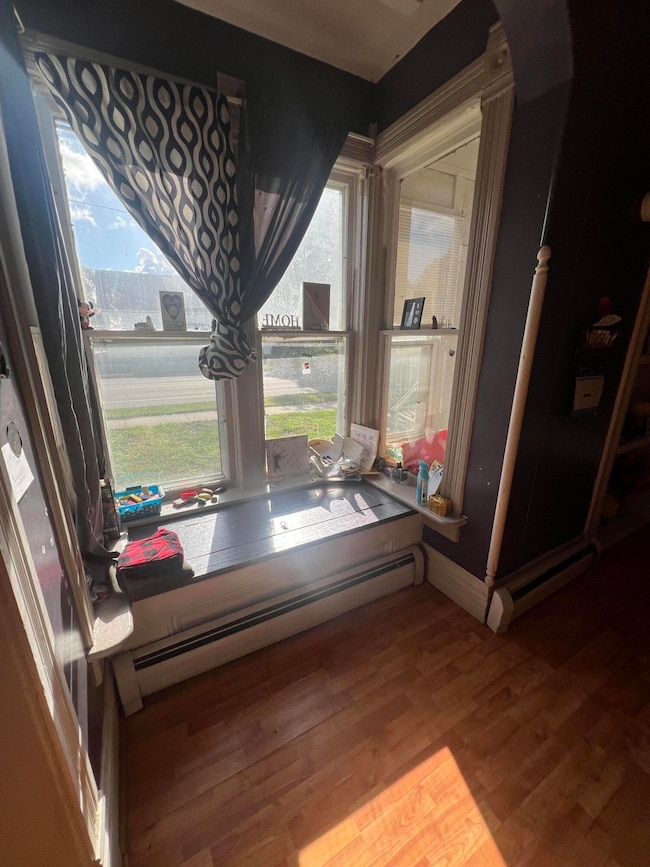 724 E Filer St, Ludington, MI 49431 - photo 4