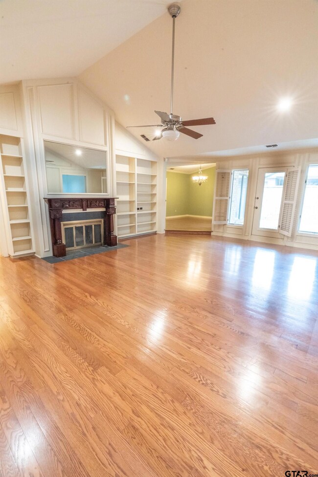 422 Woodland Hills Dr, Tyler, TX 75701 - photo 7