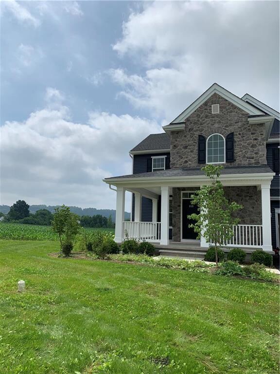 659 Rinaldi Ln unit W-183, Easton, PA 18040 - photo 2