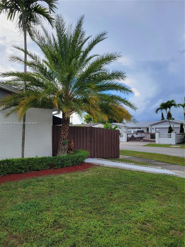 12764 SW 46th Ln unit 12764, Miami, FL 33175 - photo 2