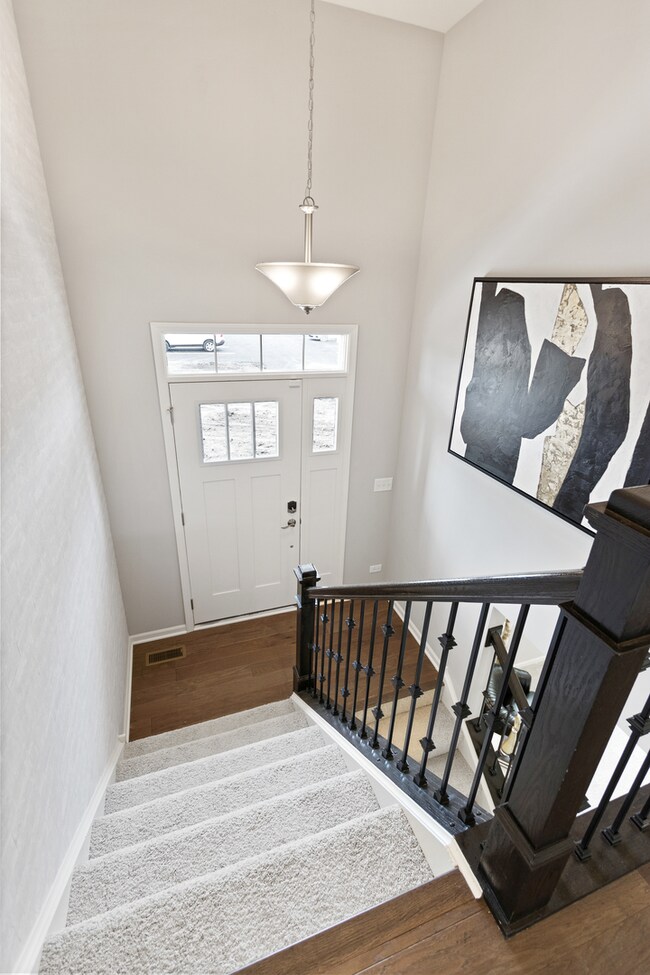 1725 Carlstedt Dr, Aurora, IL 60502 - photo 3