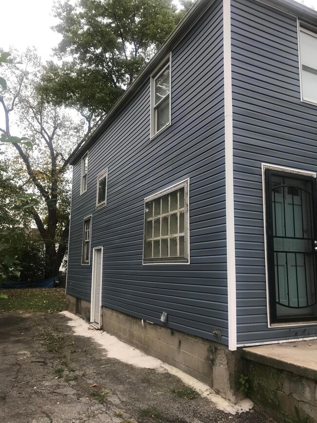 Exterior Left Side