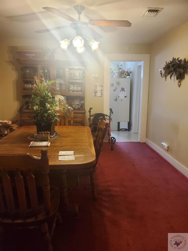 2722 Maple St, Texarkana, TX 75503 - photo 6