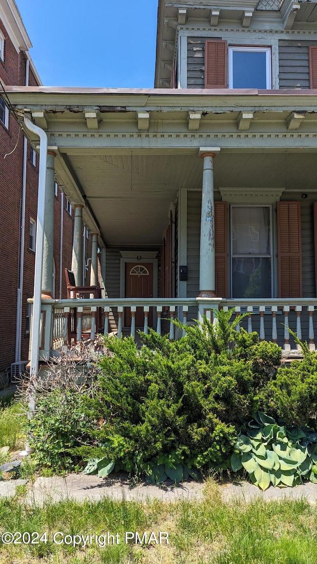 256 Washington St unit 1, East Stroudsburg, PA 18301 - photo 3