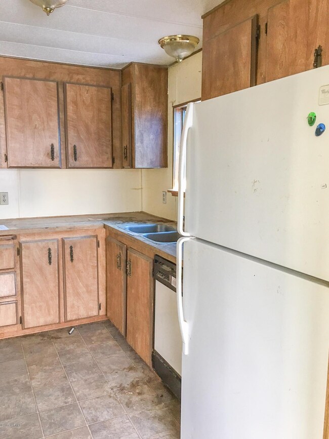 2100 Selah Loop Rd, Selah, WA 98942 - photo 7