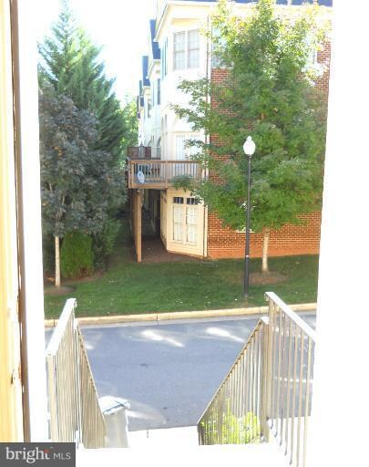 47827 Scotsborough Square unit 124, Sterling, VA 20165 - photo 7