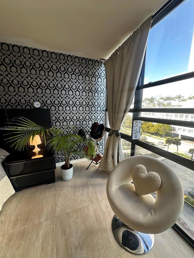 The Charter Club unit 701, Miami, FL 33137 - photo 4