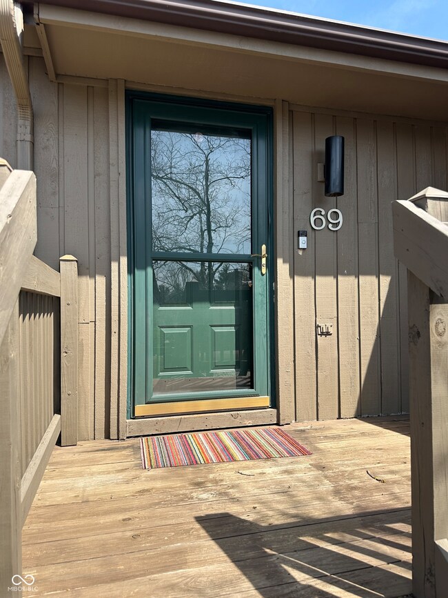 69 Lookout Ridge Dr, Columbus, IN 47201 - photo 3