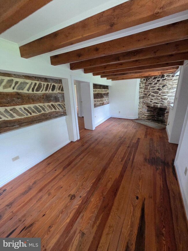 2565 Crenshaw Rd, Marshall, VA 20115 - photo 4