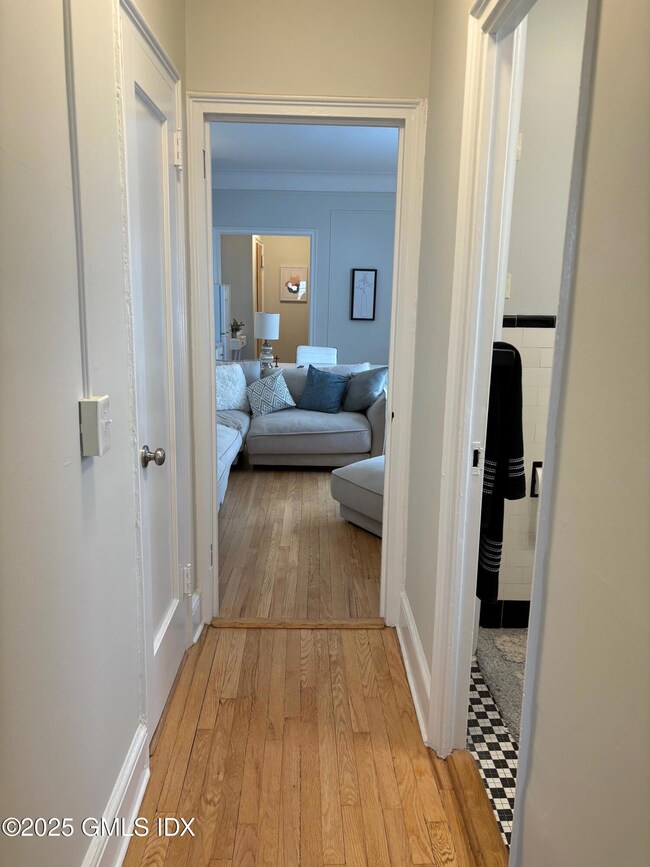 271 Greenwich Ave unit 3C, Greenwich, CT 06830 - photo 7