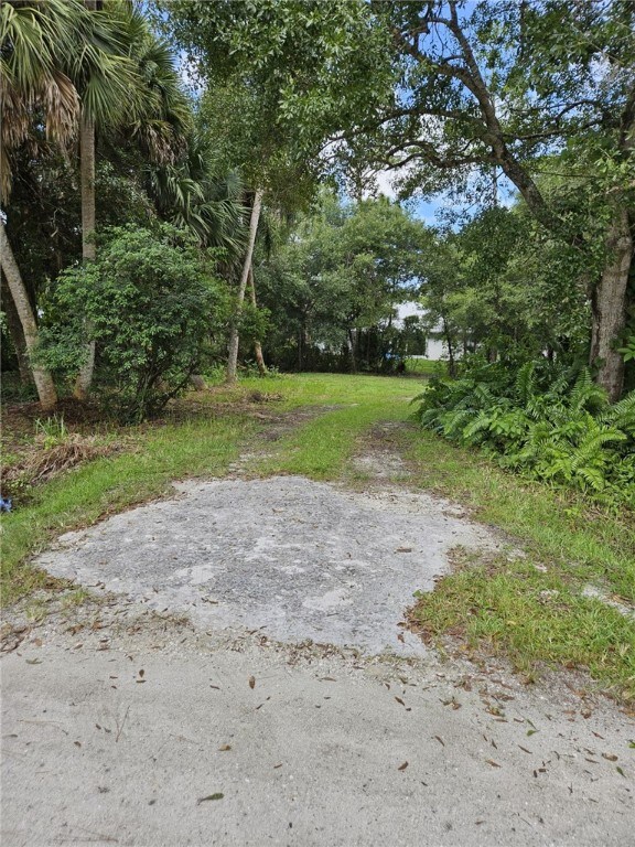 6230 5th St, Vero Beach, FL 32968 - photo 2