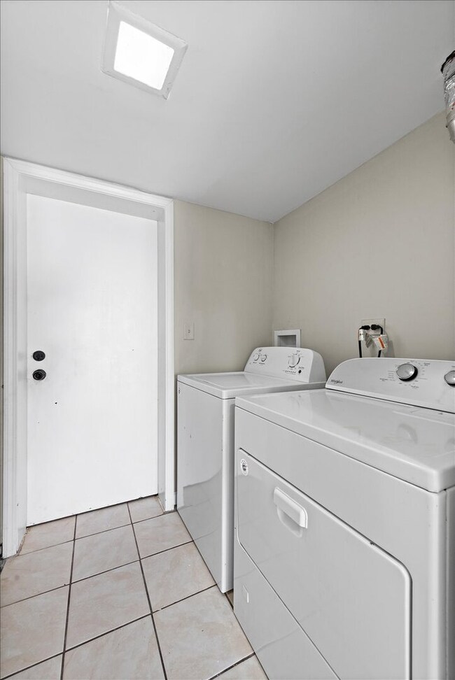 20 Elm Ct unit 2, Bolingbrook, IL 60440 - photo 7