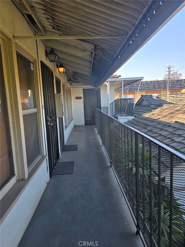 9714 Beverly St, Bellflower, CA 90706 - photo 6