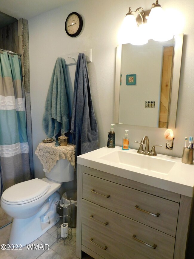 47 McPherson Road Vernon, AZ 85940