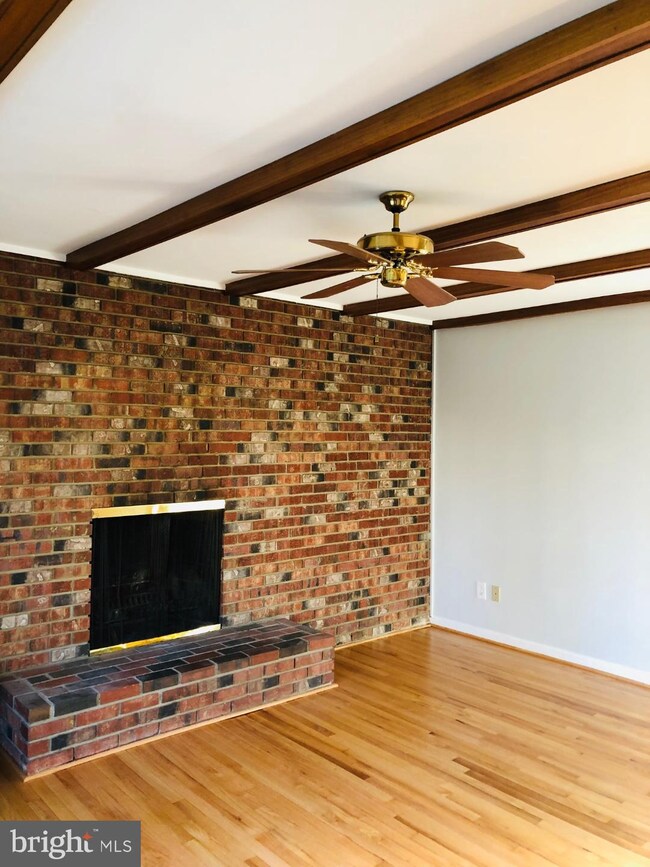 2308 Short Ridge Rd, Reston, VA 20191 - photo 5