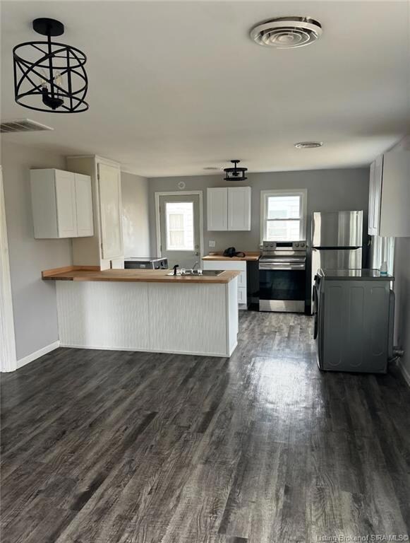 327 S 3rd St, Austin, IN 47102 - photo 3