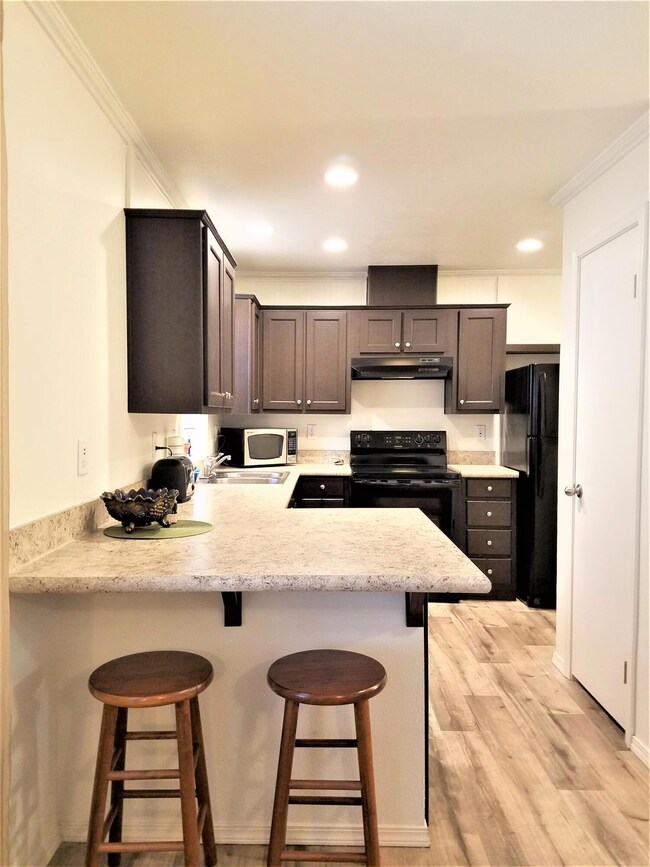 141 SW 15th St unit 14, Bend, OR 97702 - photo 5