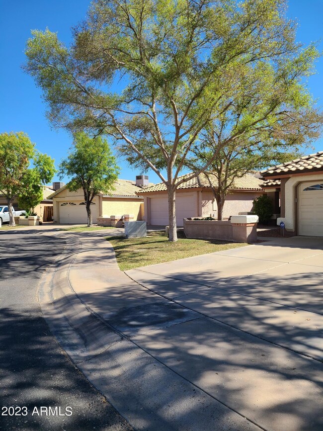 85 S Maple Ct, Chandler, AZ 85226 - photo 3