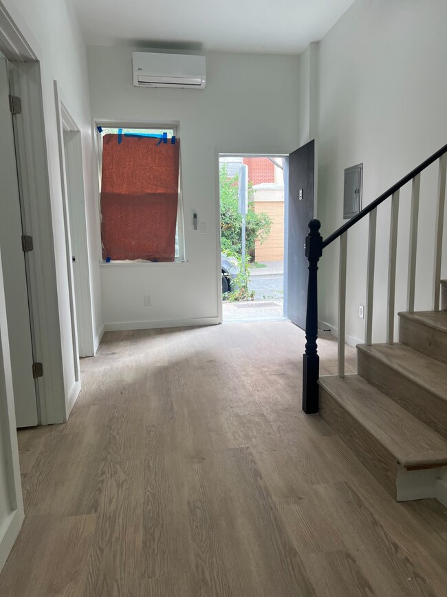 191 Ashburton Ave unit 1B, Yonkers, NY 10701 - photo 4