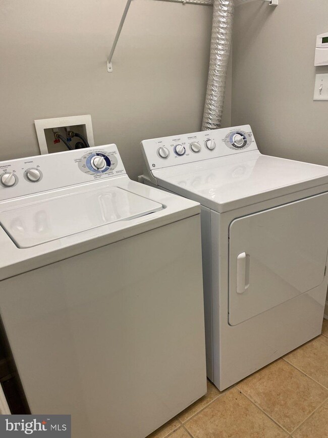 4558 Hidden Stream Ct, Owings Mills, MD 21117 - photo 6