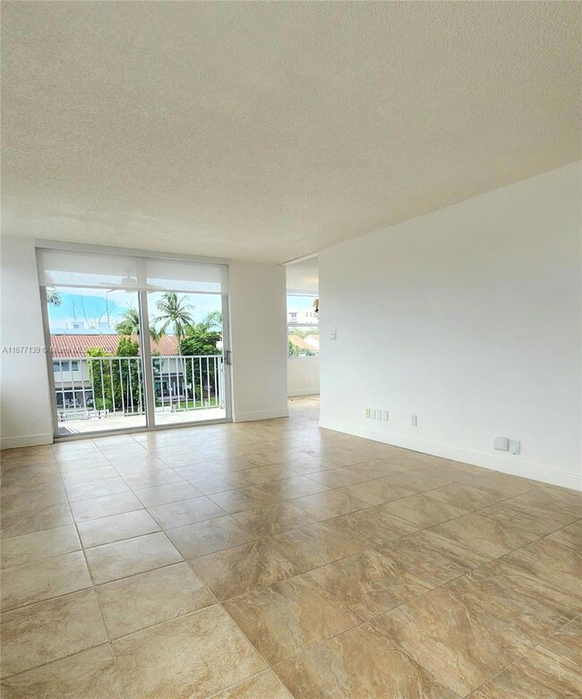 16565 NE 26th Ave unit 3F, North Miami Beach, FL 33160 - photo 4