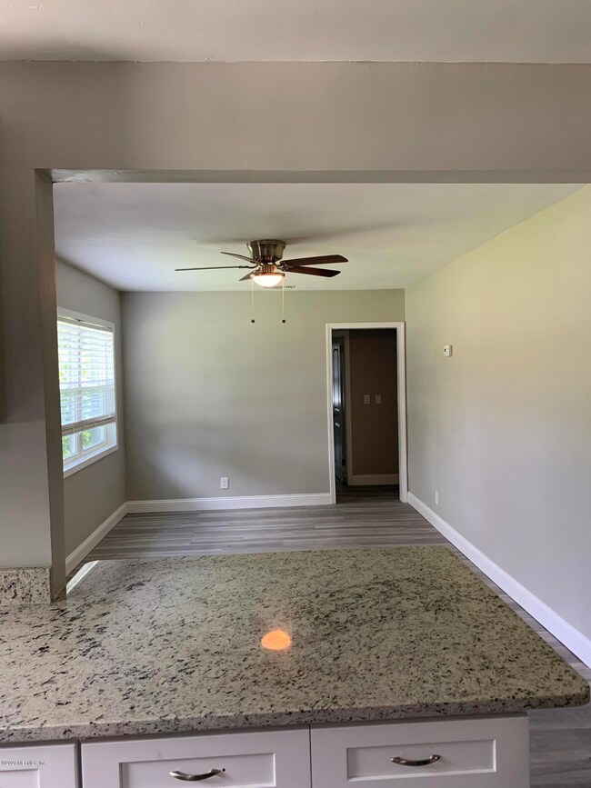 1094 Lake Shore Blvd, Jacksonville, FL 32205 - photo 5